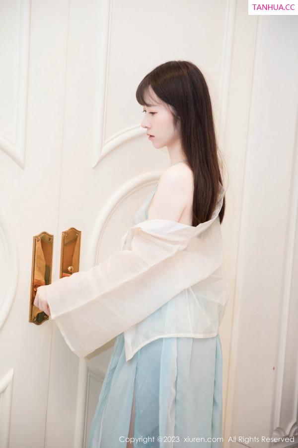   [XiuRen]高清写真图 2023.09.01 No.7321 林悠悠 古装美腿第3张图片